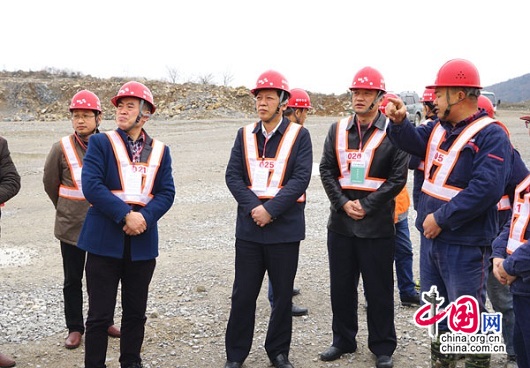 常德領導帶隊進行安全檢查確保全國兩會期間生產(chǎn)安全