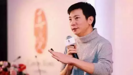 高中沒畢業(yè)的水泥工，身家105億，賺全世界女人錢……