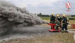 水泥也成了滅火器!這是消防官兵和專家一起研發(fā)出來的