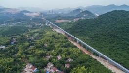 水泥熟料天上走!最長耐高溫“空中走廊”試運行 　　