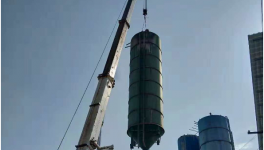 湘鄉(xiāng)市拆除四家“散改包”非法水泥銷售點