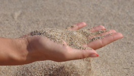 沙漠砂建房！這是有多缺砂？