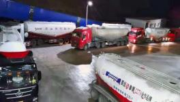 又排隊(duì)！這里水泥銷(xiāo)量破紀(jì)錄！海螺“跑步”入場(chǎng)！